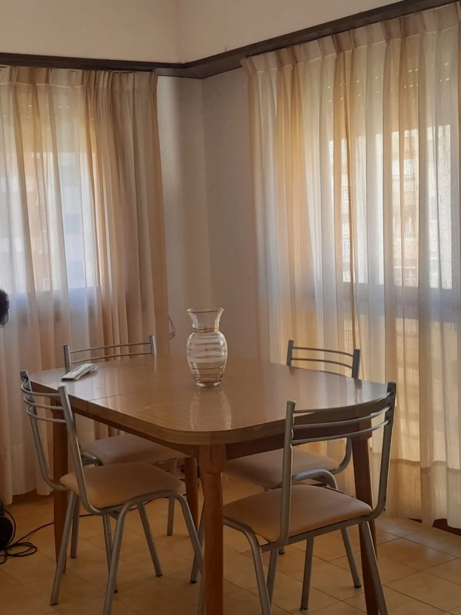 MARZO 2027. Alquiler por 12 meses 2 ambientes en Miramar. Edificio Imperio foto 3