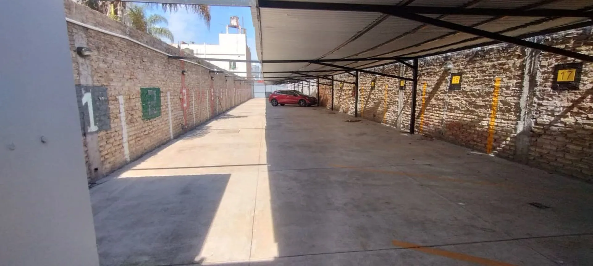 LOTE DE MAS DE 400 mts EN VILLA MADERO CON RENTA foto 2