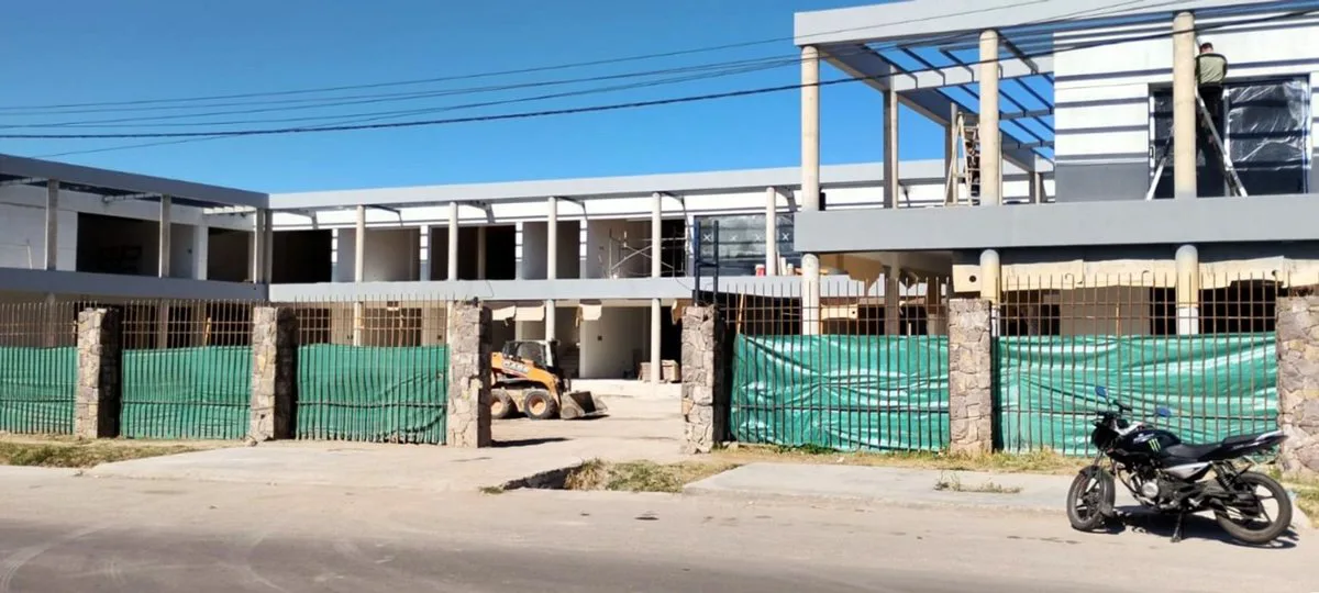 VENTA  LOTE LATERAL JUAN JOSE PASO LUJAN foto 2