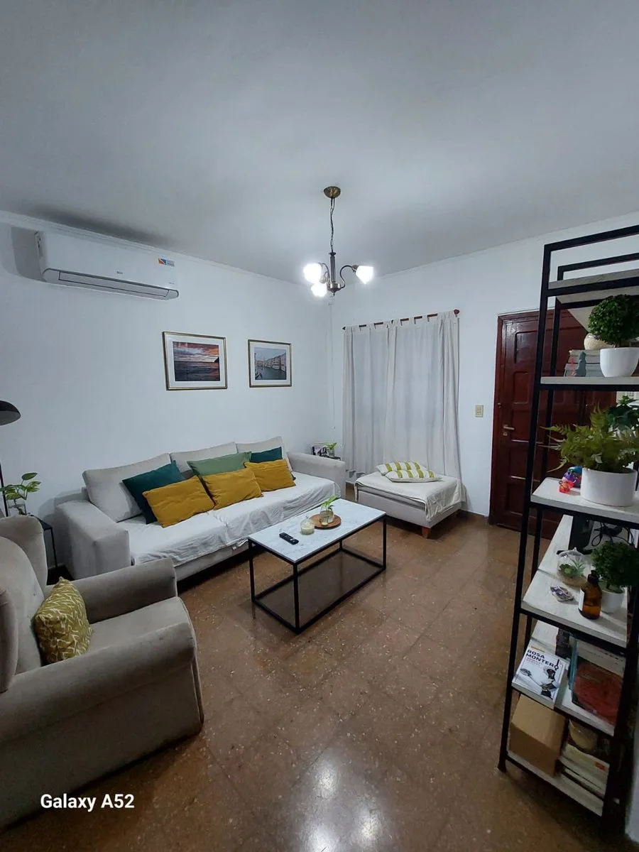 CASA  EN VENTA EN MERLO CON PILETA foto 2
