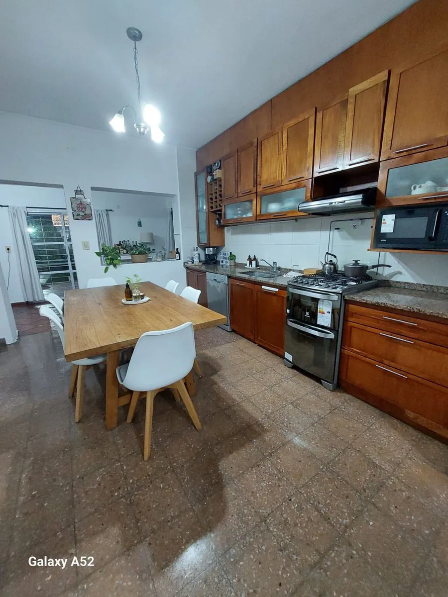 CASA  EN VENTA EN MERLO CON PILETA foto 5