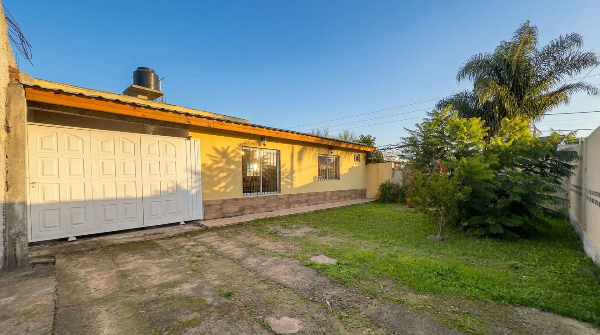 CASA EN VENTA TRISTAN SUAREZ 2 AMB CON PILETA foto 4