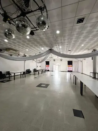GRAN SALÓN PARA EVENTOS EN FRANCK foto 4