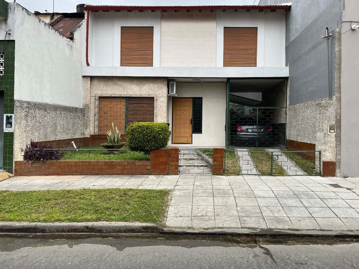 VENTA CASA 5 AMBIENTES , DEPOSITO O LOGISTICA foto 2