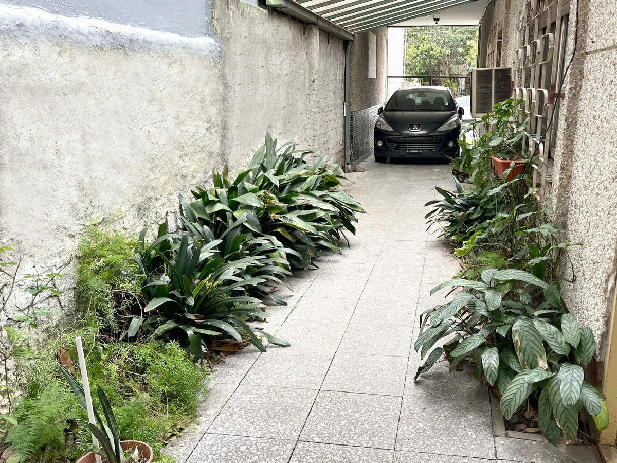 VENTA CASA 5 AMBIENTES , DEPOSITO O LOGISTICA foto 4