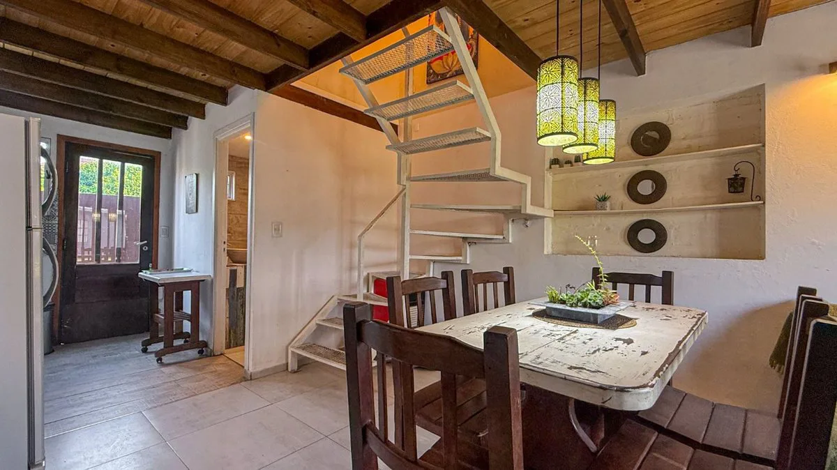 ALQUILER Casa duplex 3 ambientes Faro con cochera foto 5