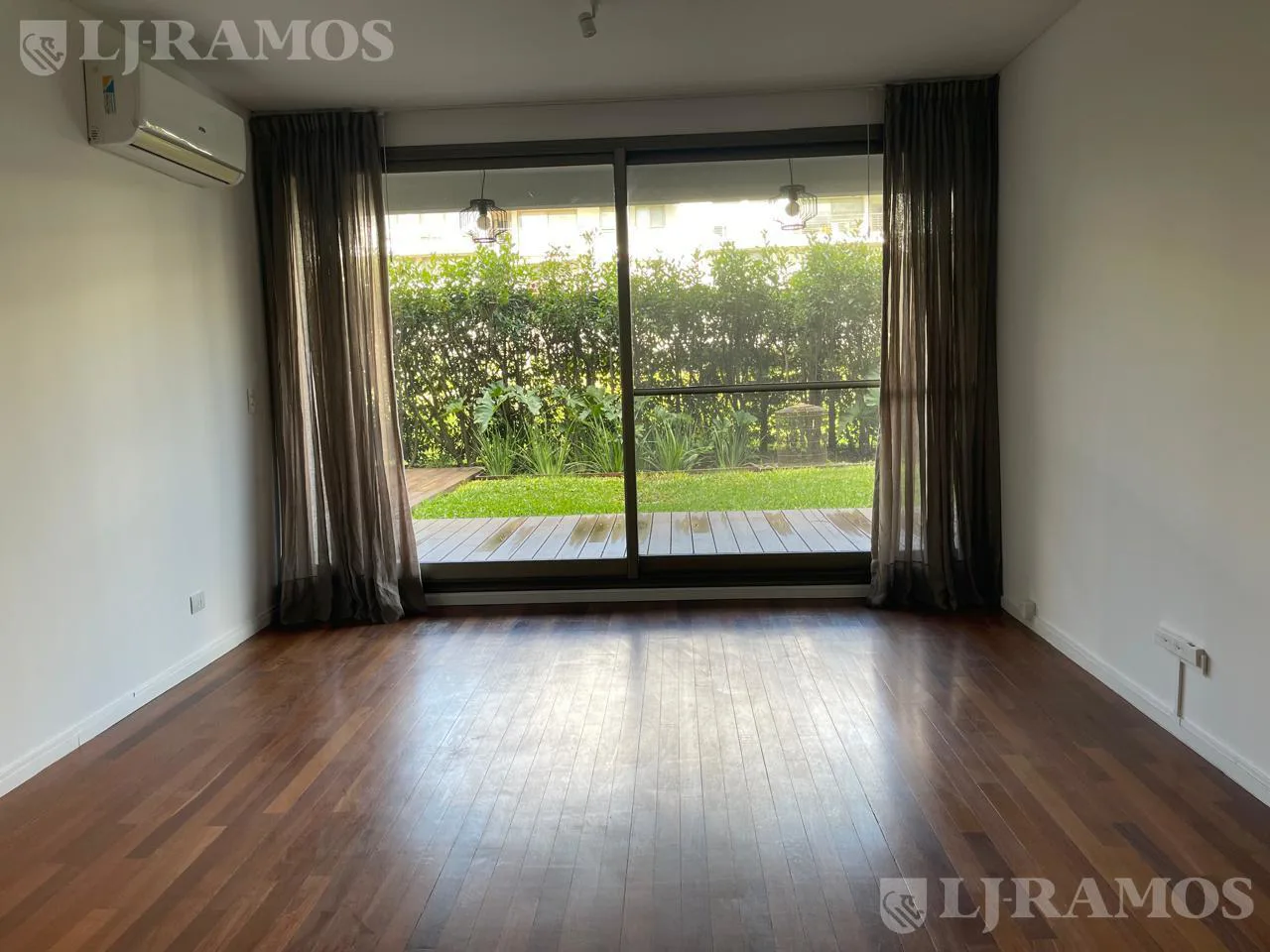 EXCELENTE DEPARTAMENTO 4 AMBIENTES EN VENTA ARBORIS LAS LOMAS foto 4