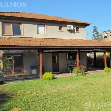 CASA EN VENTA BENAVIDEZ GREENS APTO CREDITO. LOTE INTERNO. foto 2