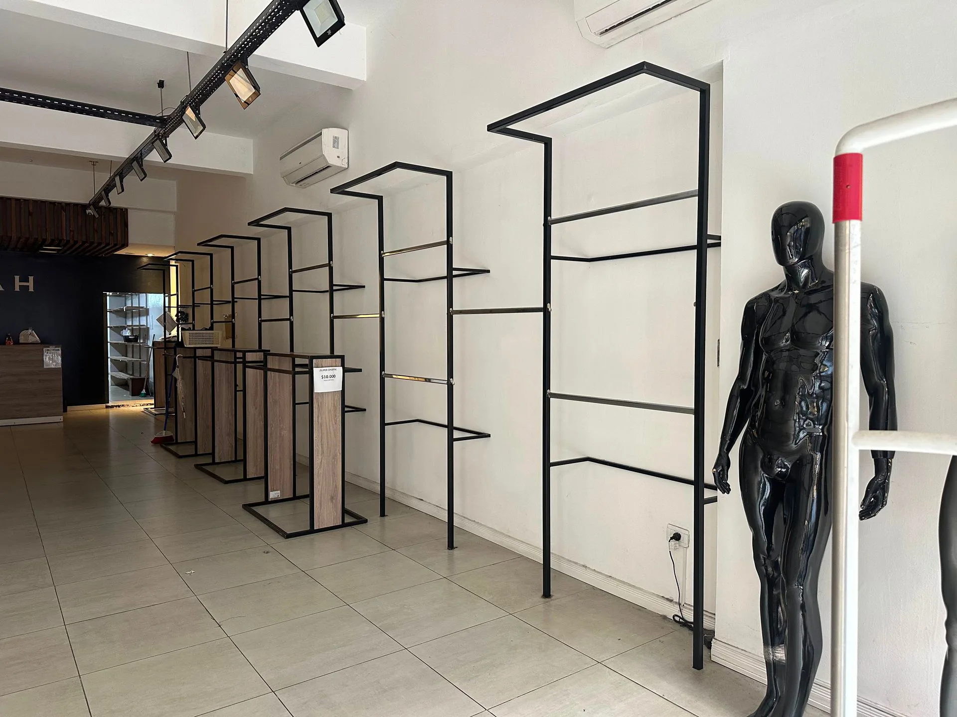 LOCAL COMERCIAL EN ALQUILER | SAN LUIS 1500 foto 3