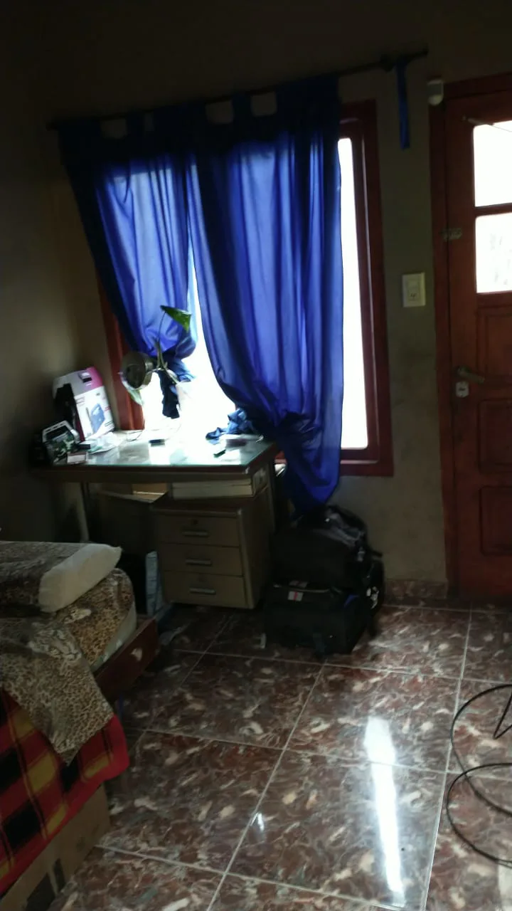 VENTA – CASA 3 DORMITORIOS – BARRIO 2 DE ABRIL foto 4