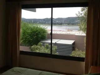 casa en complejo con costa al lago foto 1