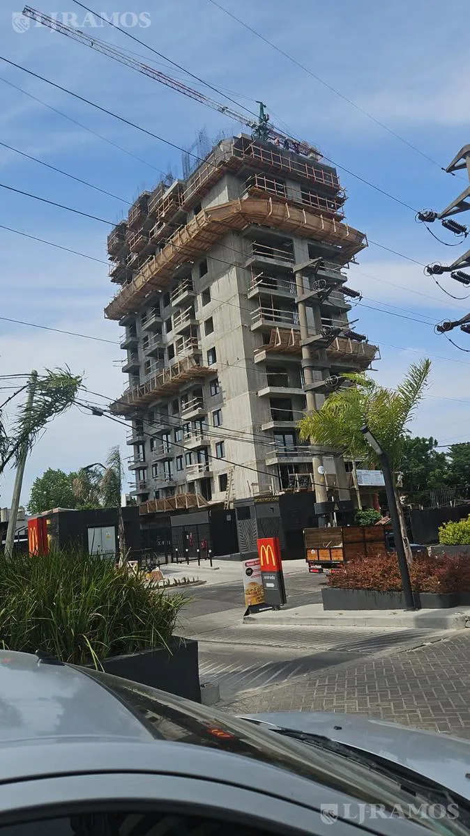 Brickell  Joven foto 3