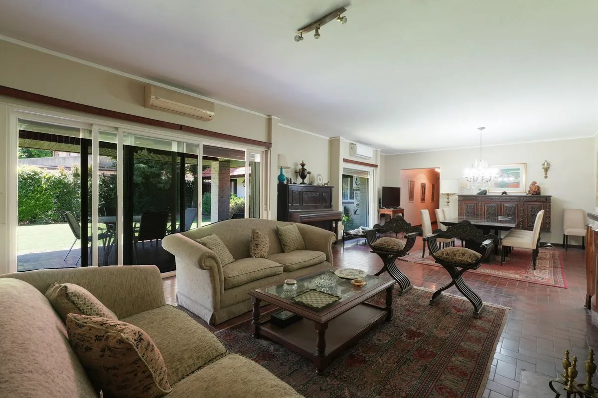 VENTA CASA SEIS AMBIENTES OLIVOS GOLF CLUB foto 4