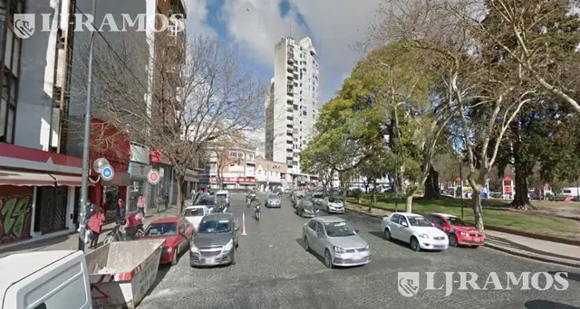 Local - La Plata