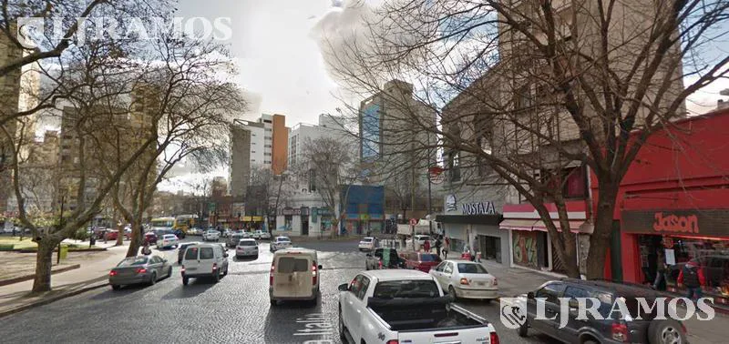 Local - La Plata foto 2
