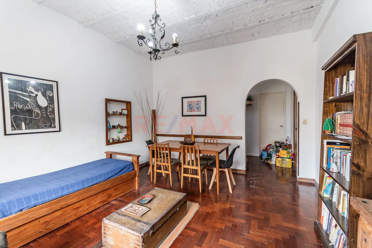 VENTA PH 4 AMBIENTES BALCÓN Y TERRAZA- P.CHACABUCO foto 3