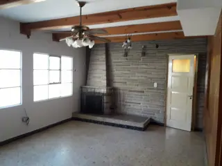 EXCELENTE CASA EN VENTA CON DOS DEPENDENCIAS foto 2