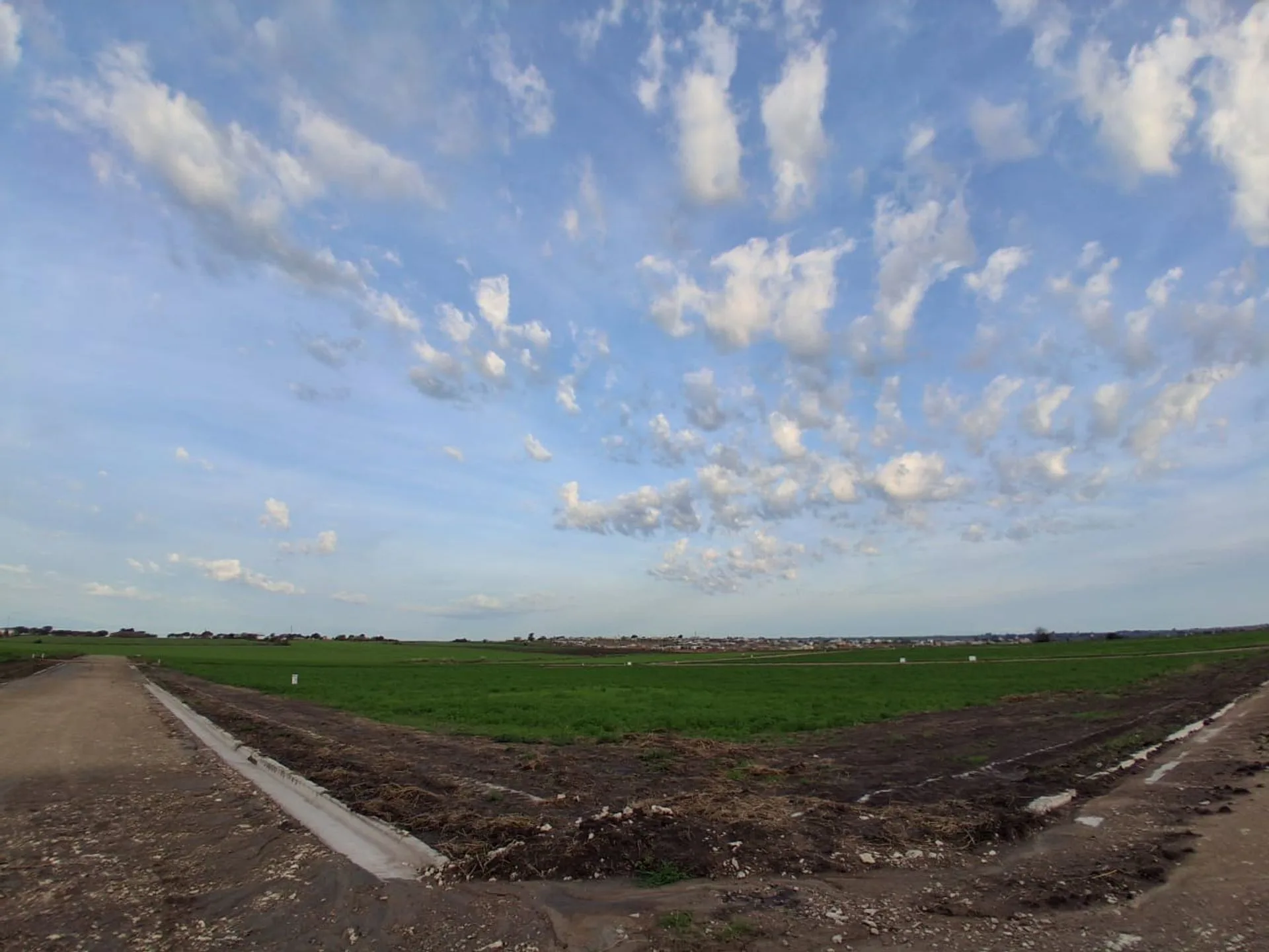 Excelente Lote de 300 m² en Loteo Las Colinas foto 3