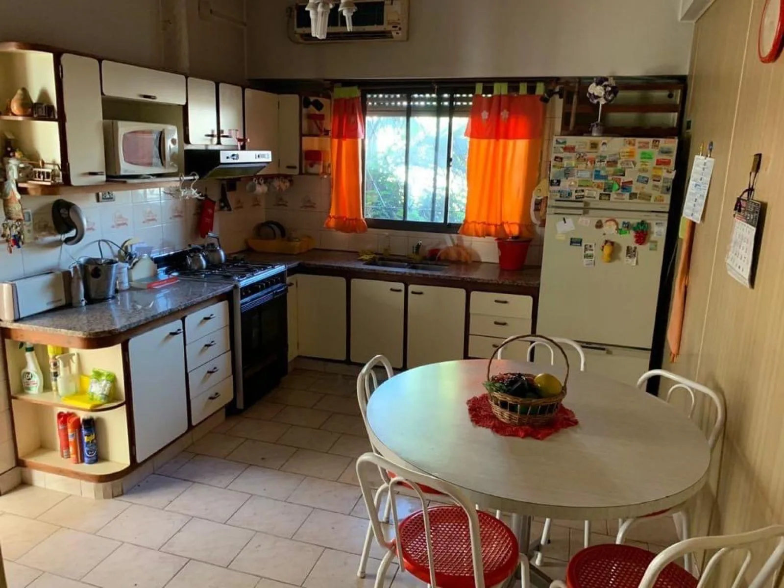 LOTE EN ZONA RESIDENCIAL - VILLA LUZURIAGA foto 4