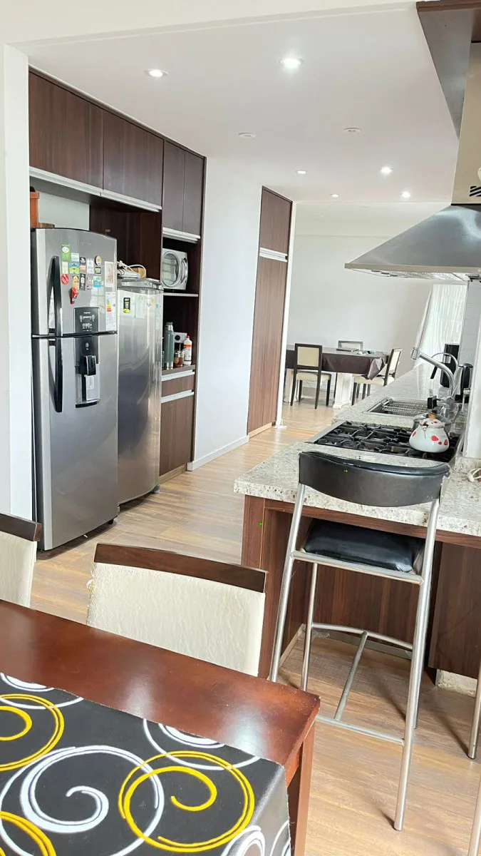 Casa de 5 ambientes ,Parque con pileta en Francisco Alvarez foto 3