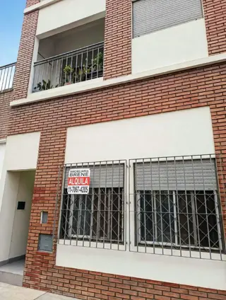 ALQUILER DEPARTAMENTO 2 AMBIENTES PLANTA BAJA A LA CALLE foto 1
