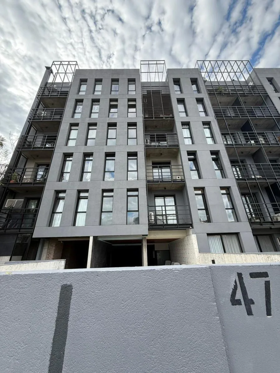 VENTA DEPARTAMENTO CON COCHERA APTO CREDITO MORENO foto 3