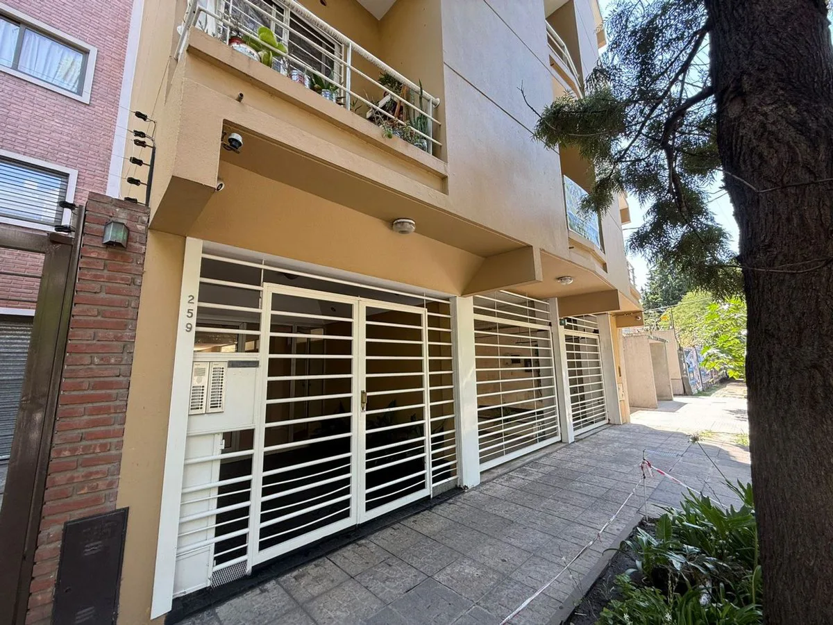 VENTA DEPARTAMENTO 2 AMBIENTES EN MORON CENTRO foto 2
