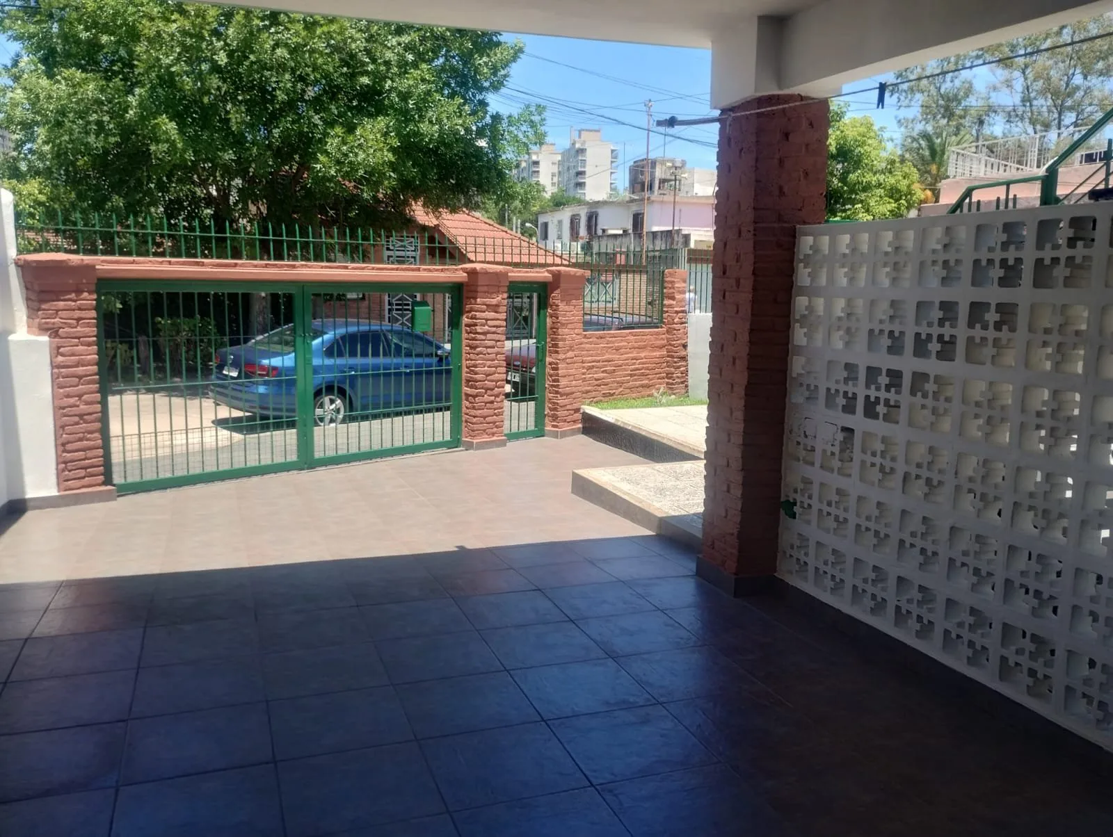 PH DE 4 AMBIENTES CON COCHERA AMPLIA, Houseay 100 - Villa Celina foto 2