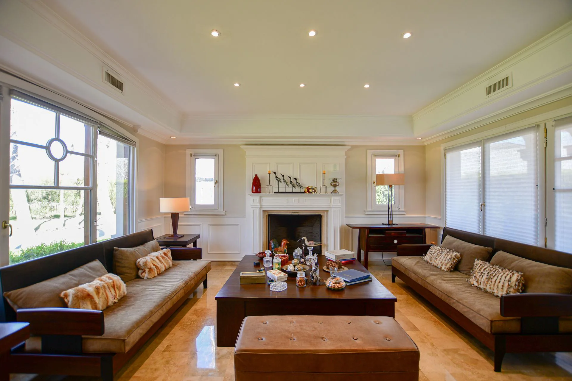 CASA EN VENTA 5 DORMITORIOS EN GRAN BELL - DISEÑO foto 4