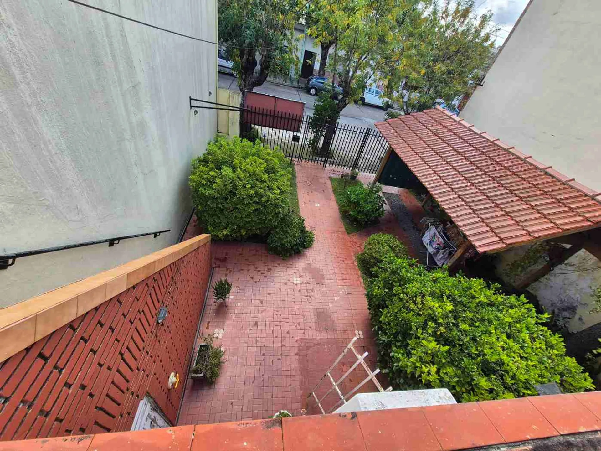 VENTA, CASA MULTIFAMILIAR 6 AMB, VILLA LUGANO foto 5