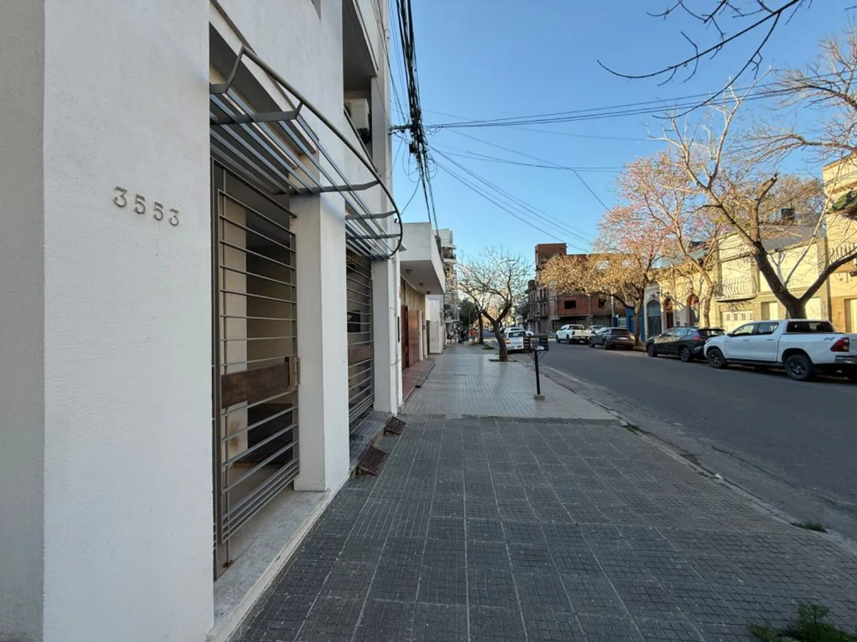 ALQUILER SEMI PISO BELGRANO 3553 CON COCHERA 2 DOR foto 2
