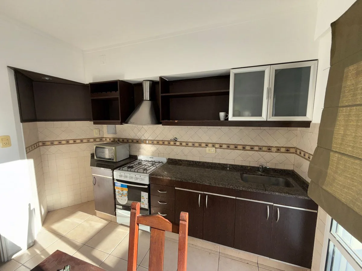 ALQUILER SEMI PISO BELGRANO 3553 CON COCHERA 2 DOR foto 4