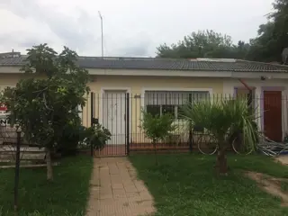 Casa 3 Amb. Sobre Colectora Gaona Ideal Inversor!!! foto 1