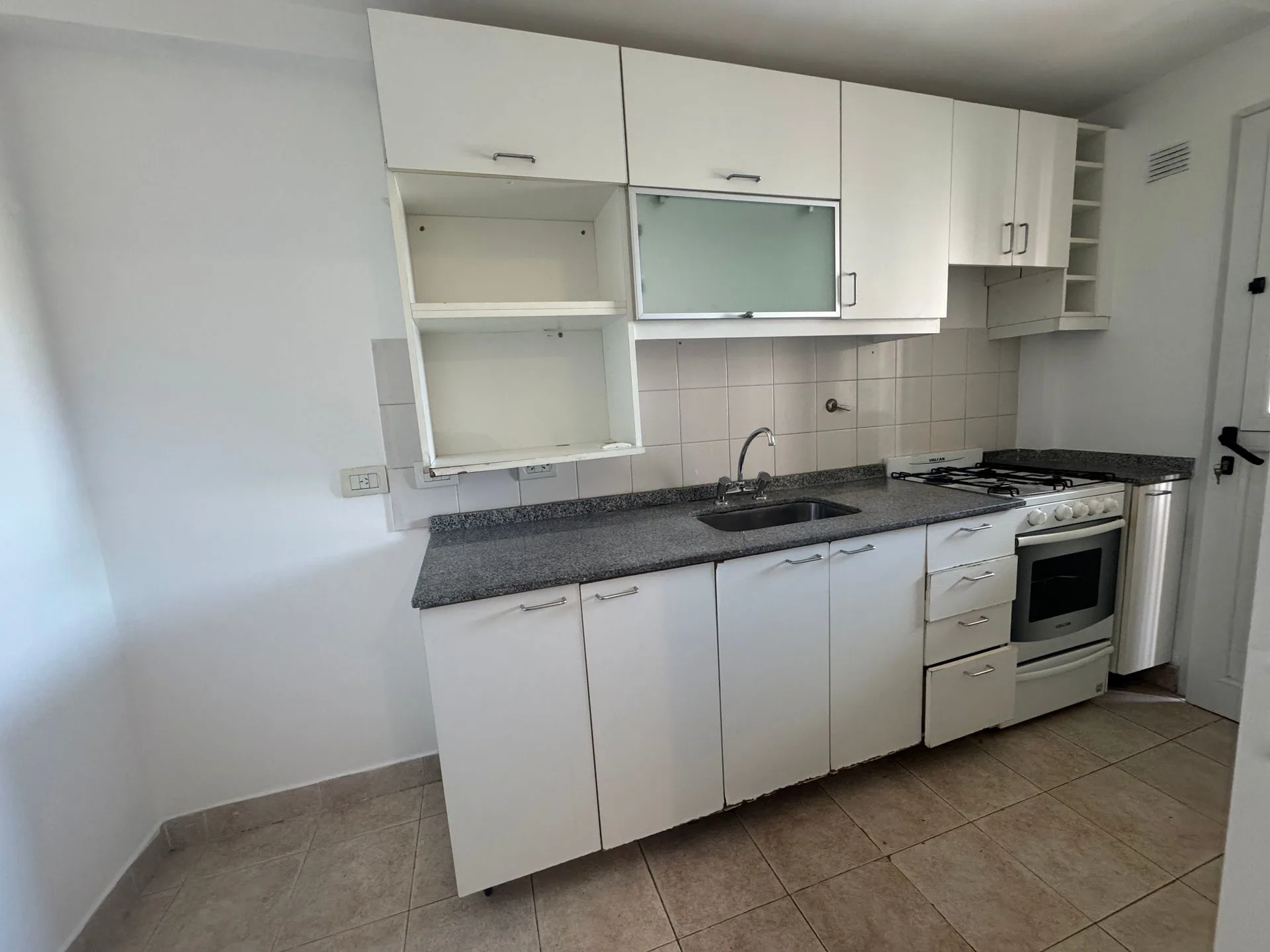 VENTA DEPARTAMENTO 2 AMB C/BALCÓN  V. SANTA RITA foto 3
