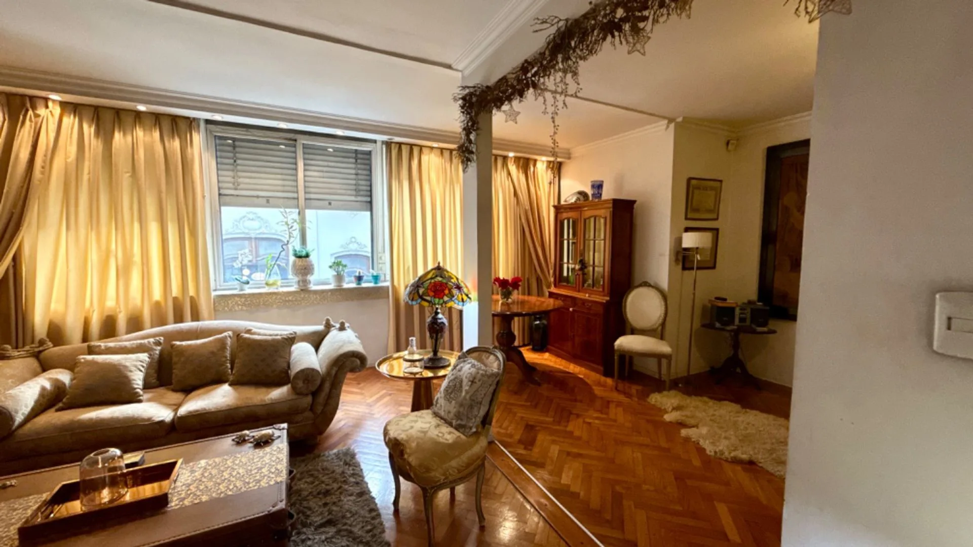 SEMIPISO EN VENTA,AL FRENTE 6 AMB EN RECOLETA foto 3