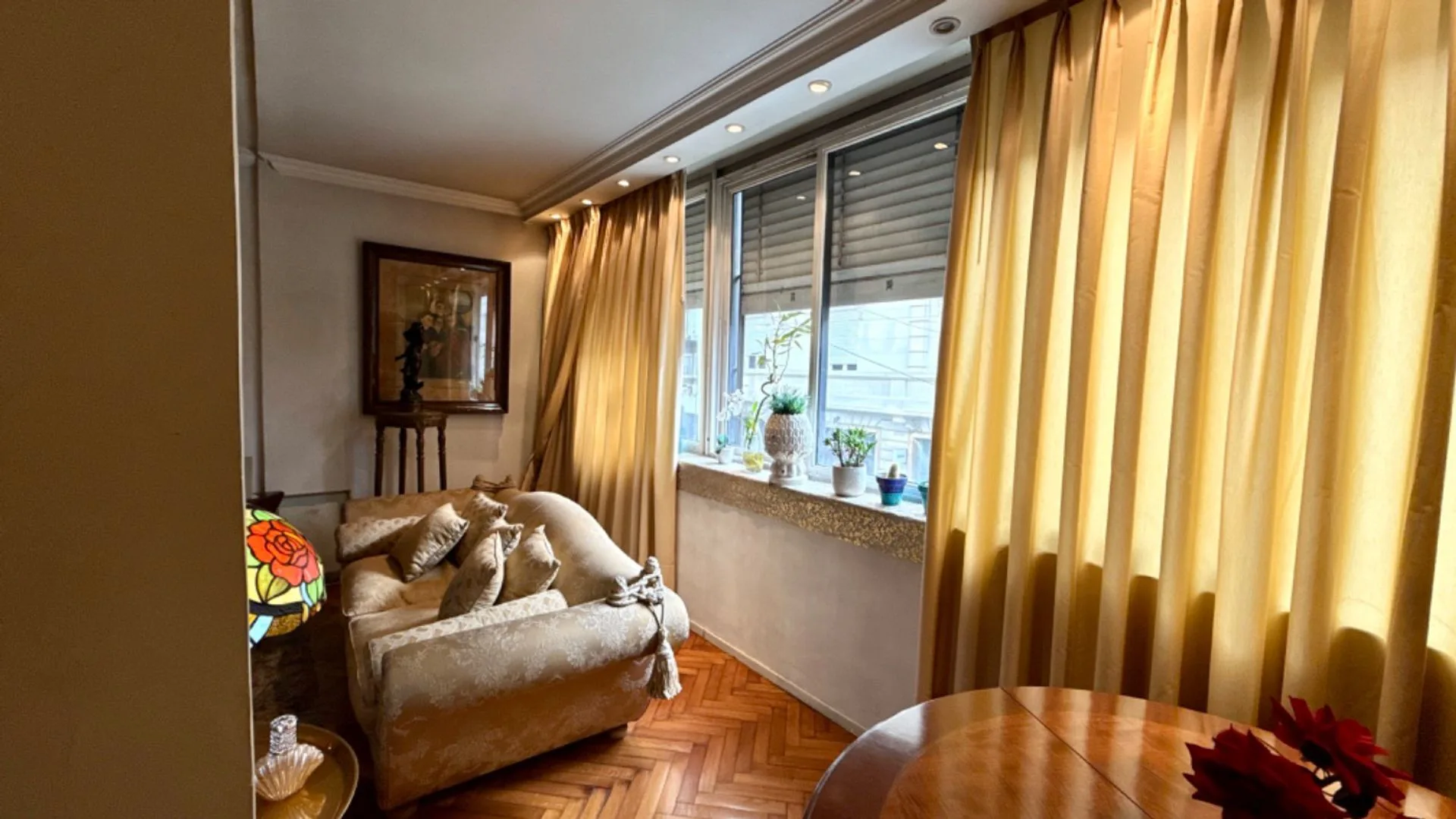 SEMIPISO EN VENTA,AL FRENTE 6 AMB EN RECOLETA foto 4