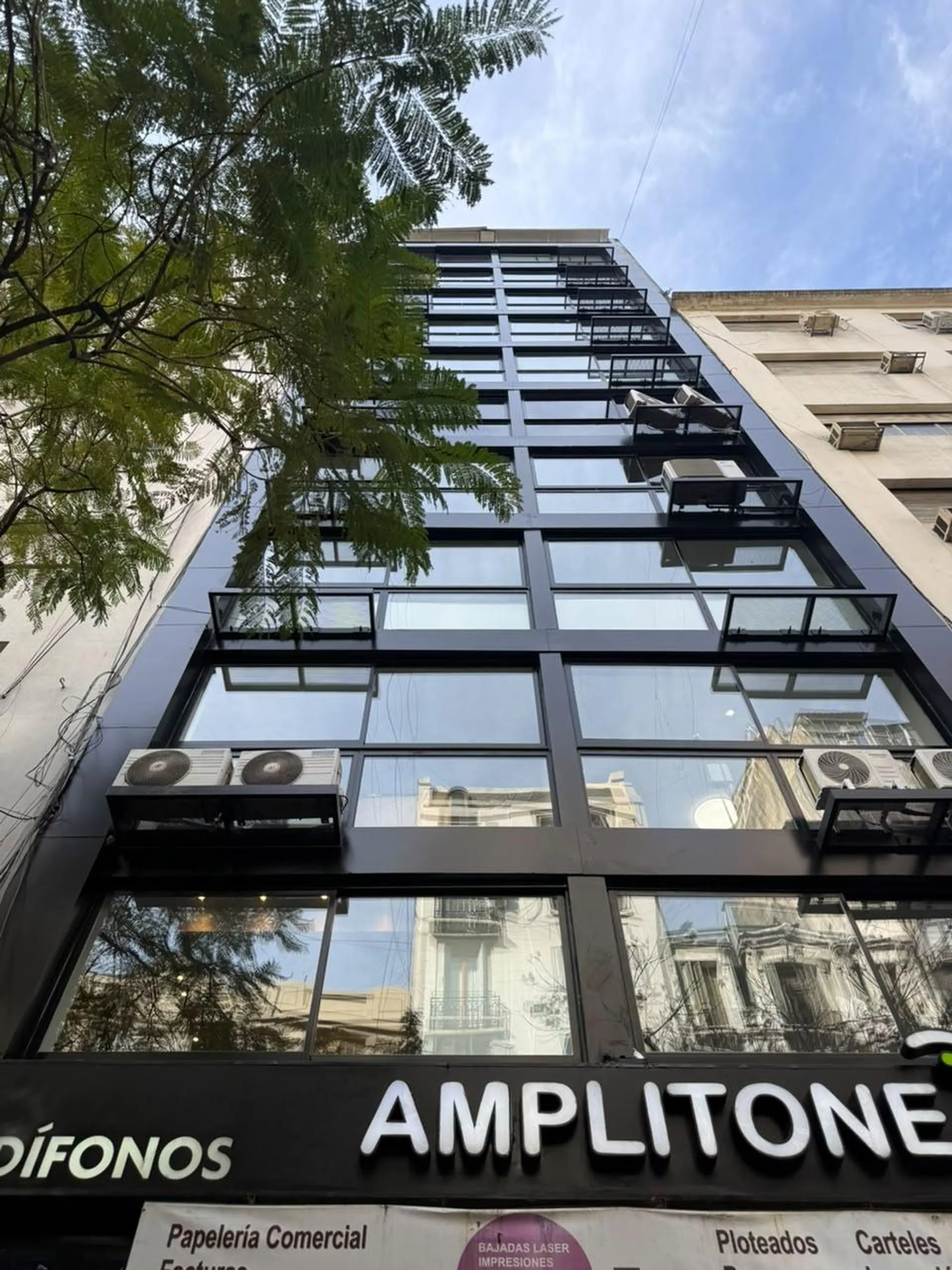 VENTA OFICINA LUMINOSA APTO CRÉDITO EN SAN NICOLAS