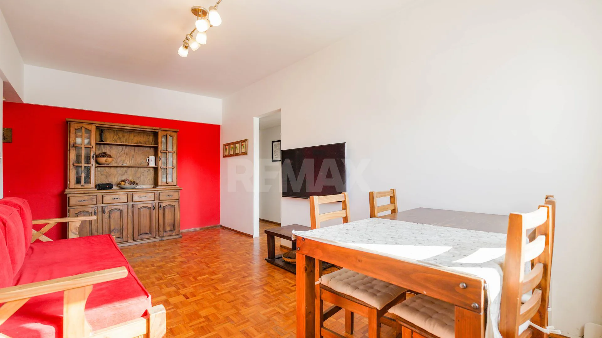VENTA DEPARTAMENTO 3 AMBIENTES LUMINOSO EN FLORES foto 4