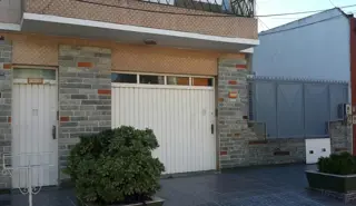 CASA 3 AMBIENTES BAJO PH IMPECABLE, APTA CREDITO. foto 1
