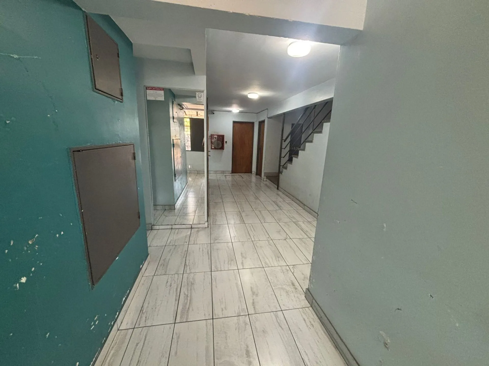 DEPARTAMENTO DE 3 DORMITORIOS CON COCHERA SOBRE BV foto 2