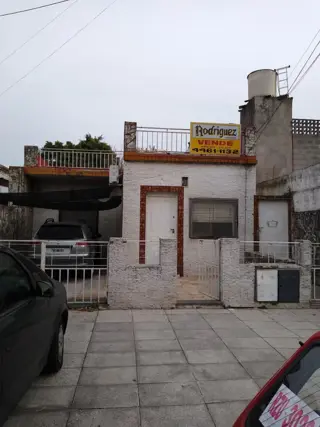 Lote 8,66x44 con 2 viviendas foto 1