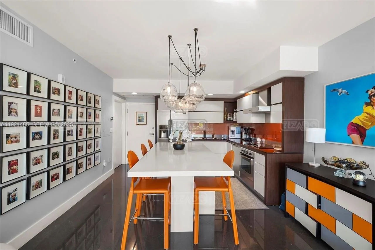 2155 Washington Ct #205 2100 foto 2