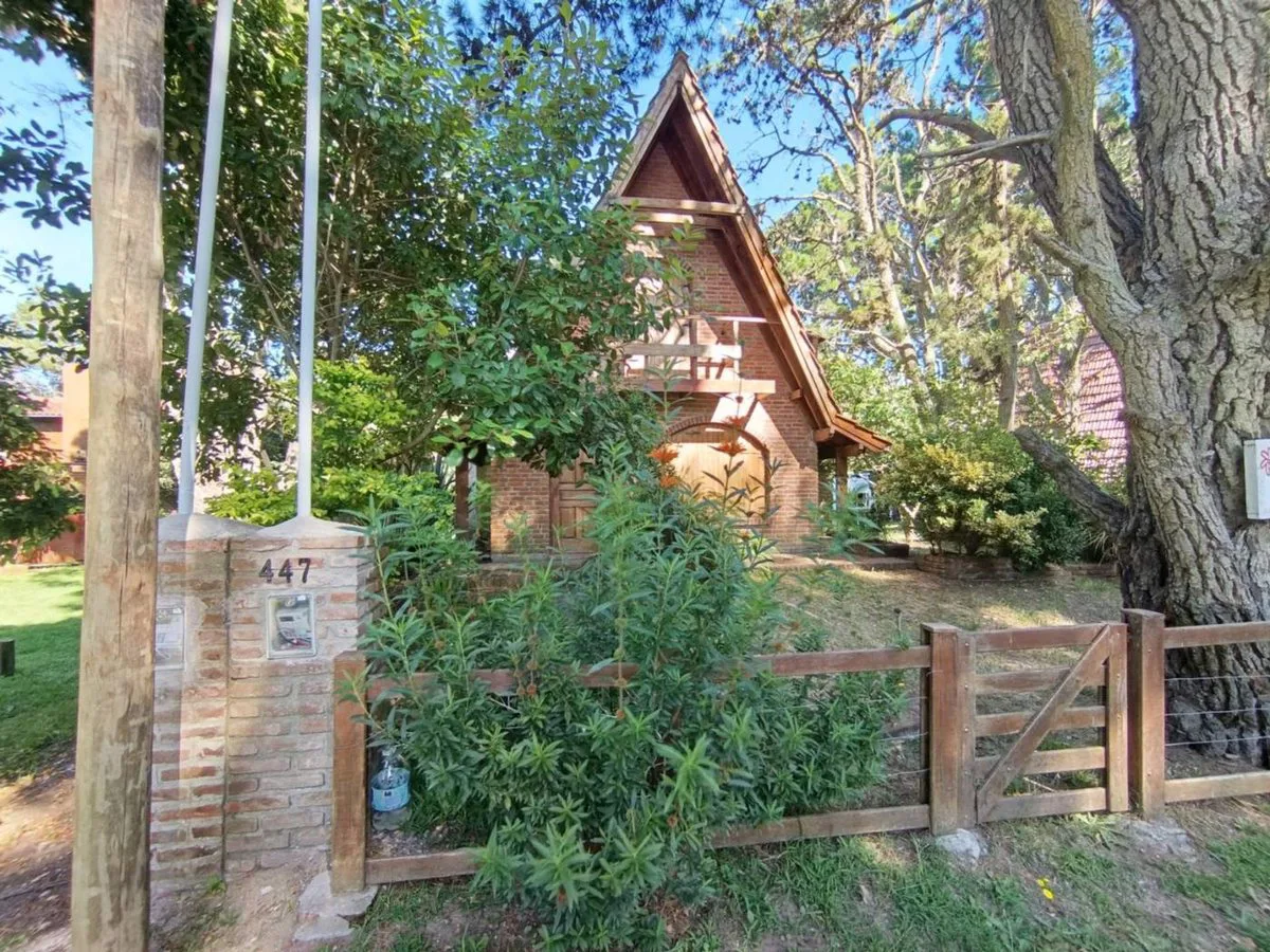 Casa en Venta COSTA DEL ESTE 3 ambientes foto 2
