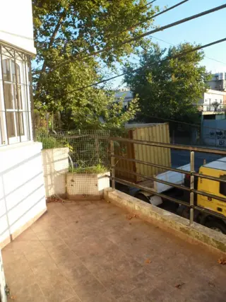 dúplex 2 y medio ambientes con garaje, RIVADAVIA 61. APTO CREDITO foto 2