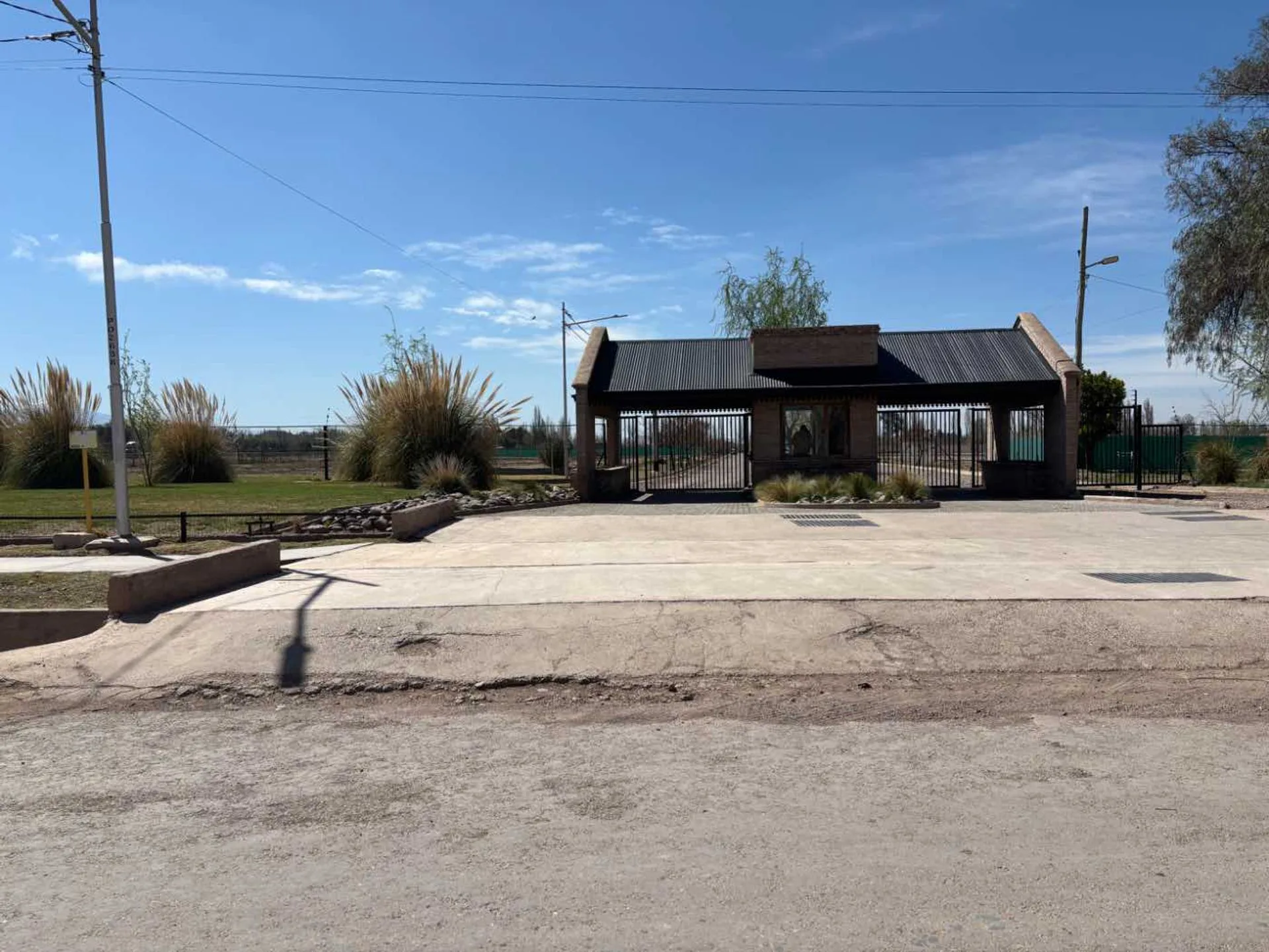 LOTE EN VENTA EN PEDRIEL LUJAN DE CUYO foto 2
