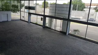 INMEJORABLE EDIFICIO COMERCIAL O INDUSTRIAL DE 13.500 M2  PARA EMPRESA O INDUSTRIA foto 5