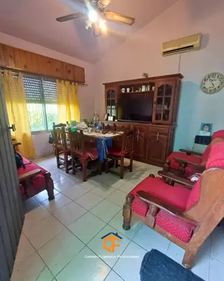 VENTA DE CASA 3 AMBIENTES CON AMPLIO PATIO Y LAVADERO foto 3