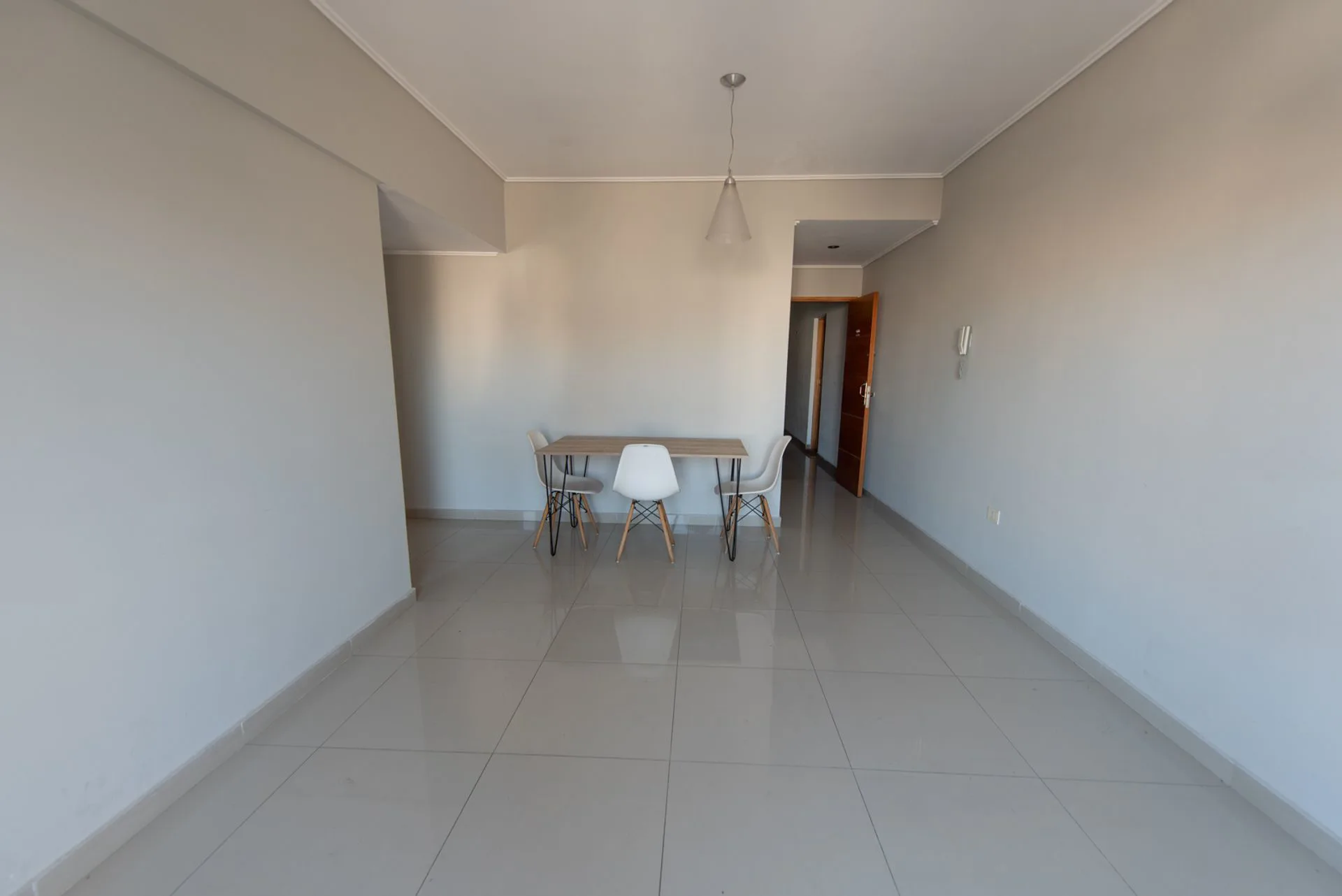 DEPARTAMENTO 1 DORMITORIO EN VENTA LA PLATA BALCON foto 3