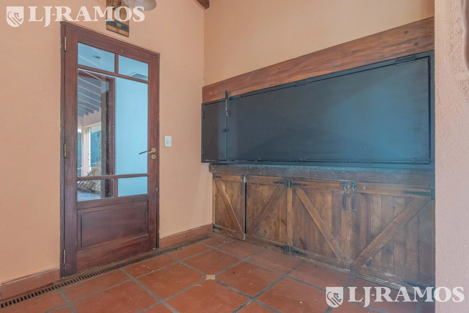 Casa en Venta con renta San Sebastián A1 oportunidad MB no credito foto 4