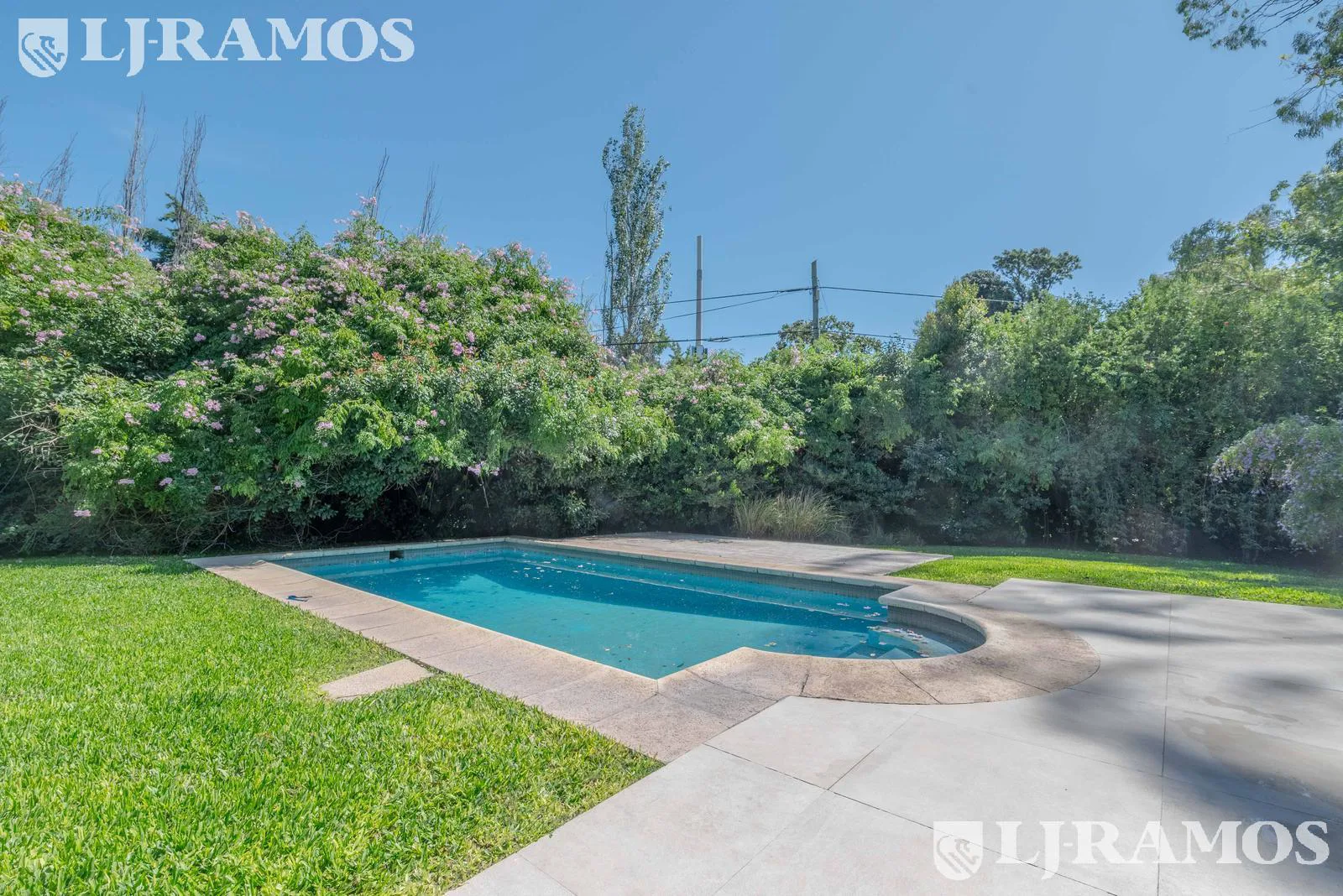 ESPECTACULAR casa con 3 suite, sobre lote de 1.800 m2 en el barrio Las Casuarinas - San Isidro. foto 5